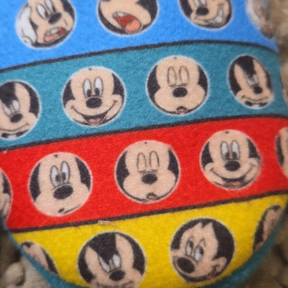 New Disney Kids Size 13-1 Slip-on Memory Foam‎ Mickey Mouse Face Slippers